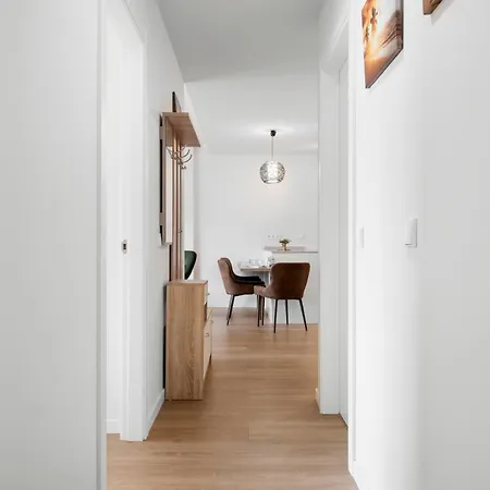 Stunning Flat With Pool And Padel In Wellingtonia By Costarentals - M4