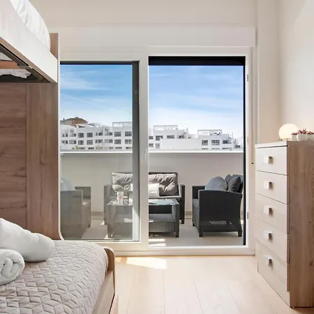 Apartment Stunning Flat With Pool And Padel In Wellingtonia By Costarentals - M4 *