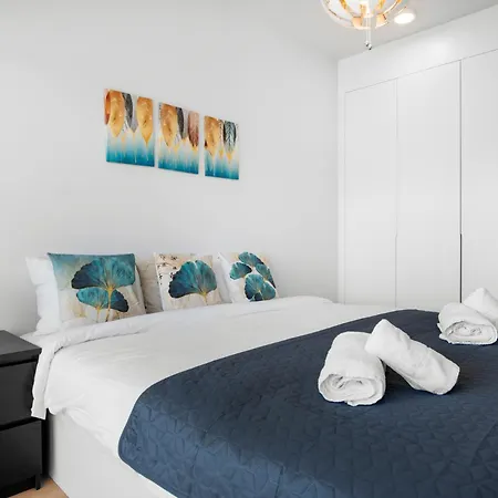 Stunning Flat With Pool And Padel In Wellingtonia By Costarentals - M4