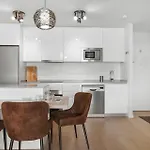 Stunning Flat With Pool&padel By Costarentals - M4 Appartement Estepona